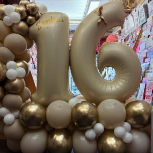 deluxe-personalized-16-balloon-display-champagne-gold-edition